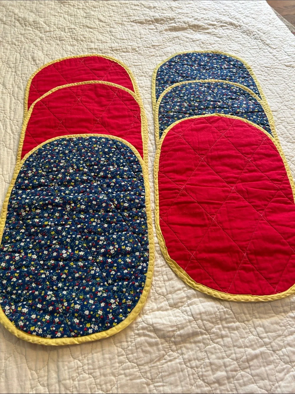 6 Vintage Reversible Quilted Placemats
